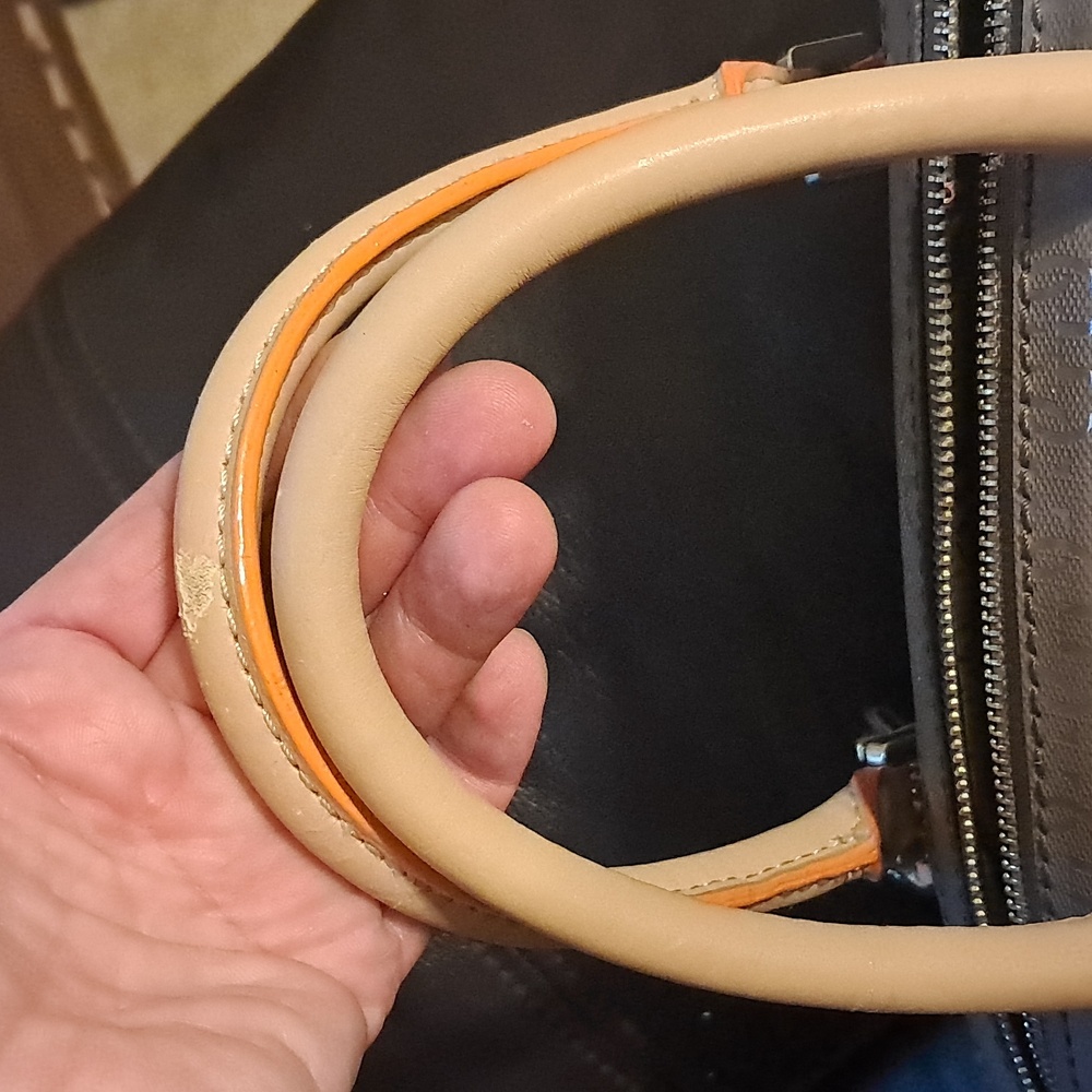 Guess Handbag - Picture 13 of 13